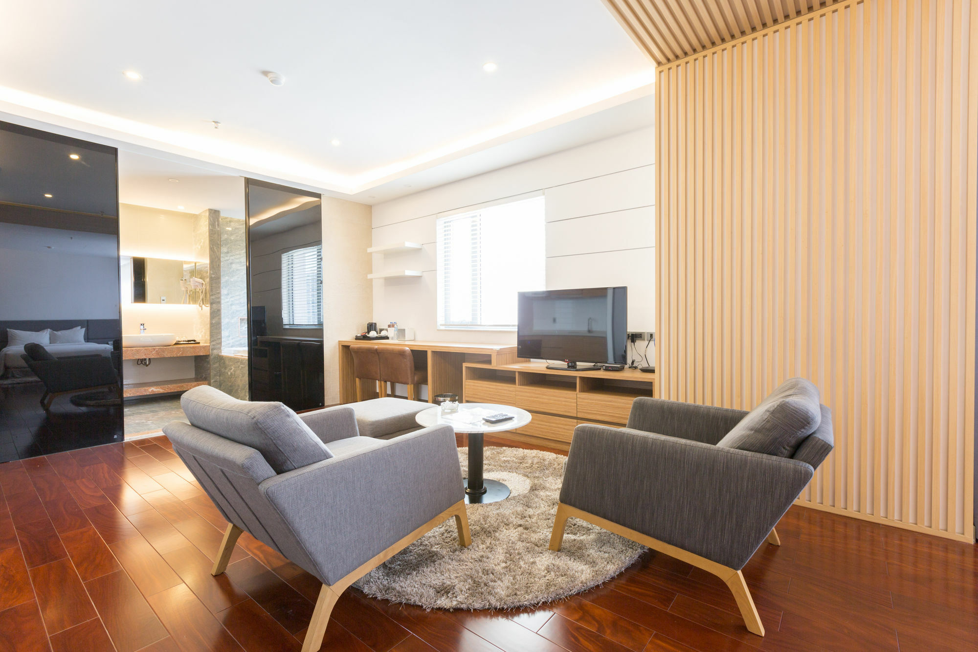 Charm Suite Residence Saigon Bandar Ho Chi Minh Luaran gambar