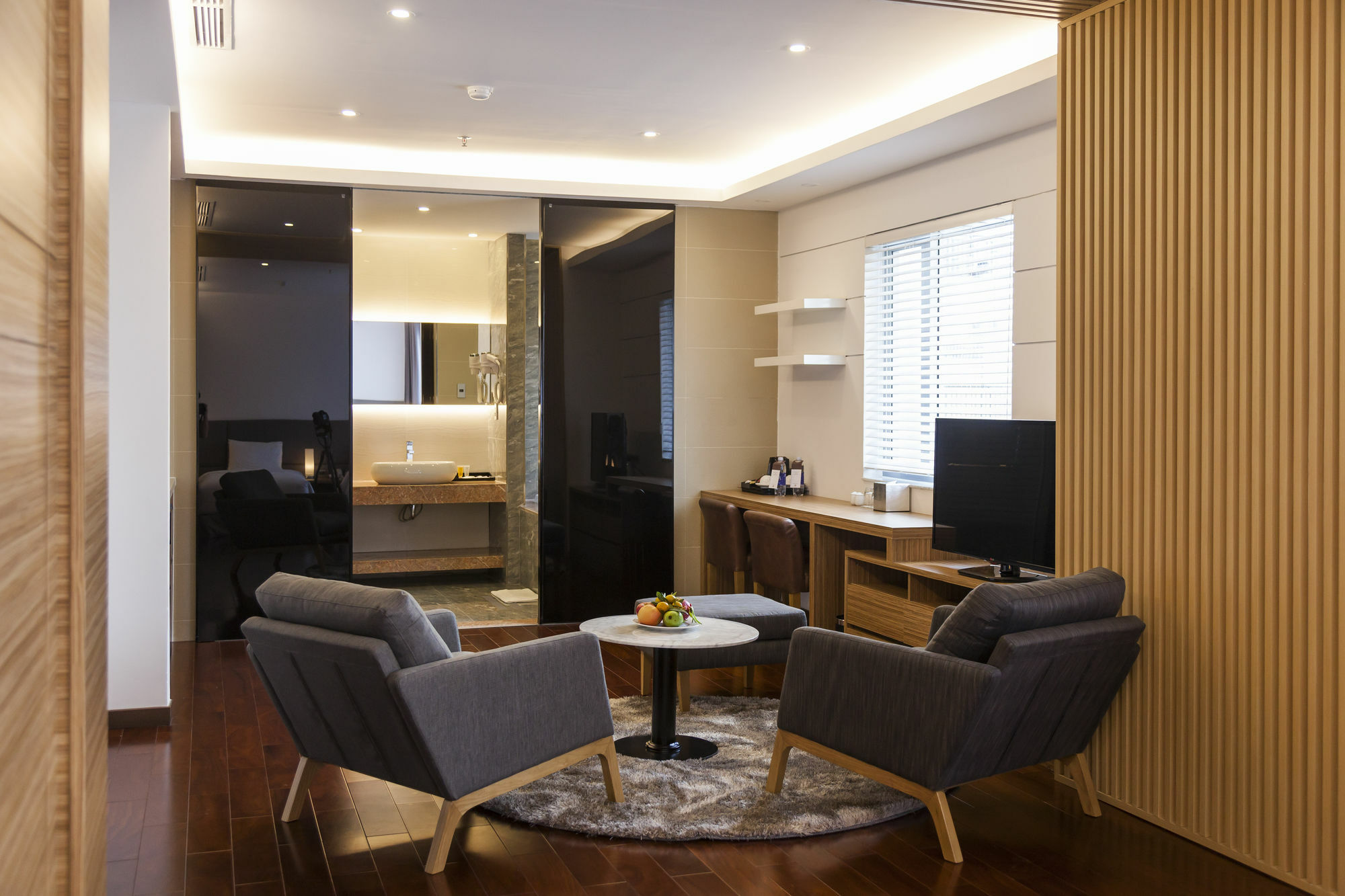 Charm Suite Residence Saigon Bandar Ho Chi Minh Luaran gambar