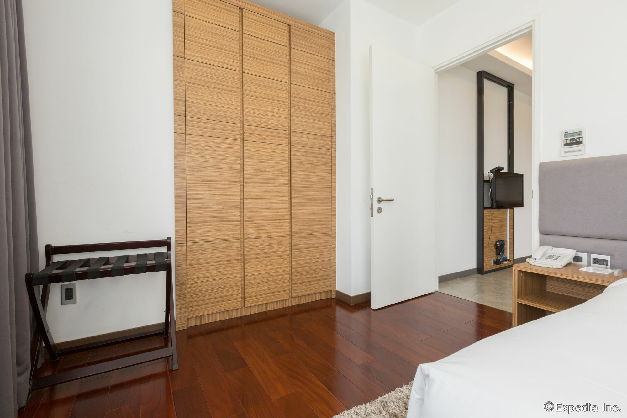 Charm Suite Residence Saigon Bandar Ho Chi Minh Luaran gambar