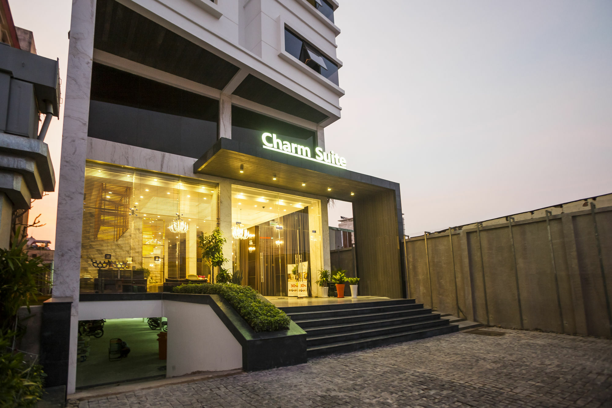 Charm Suite Residence Saigon Bandar Ho Chi Minh Luaran gambar
