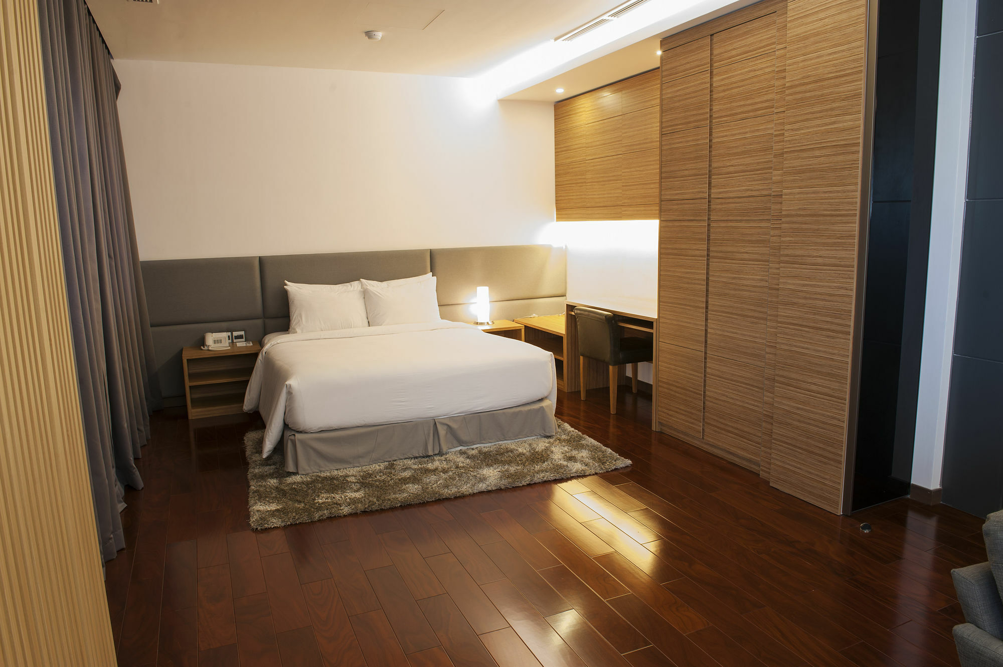 Charm Suite Residence Saigon Bandar Ho Chi Minh Luaran gambar
